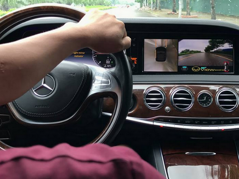 Camera 360 cho xe Mercedes S400 sử dụng con chip CCD